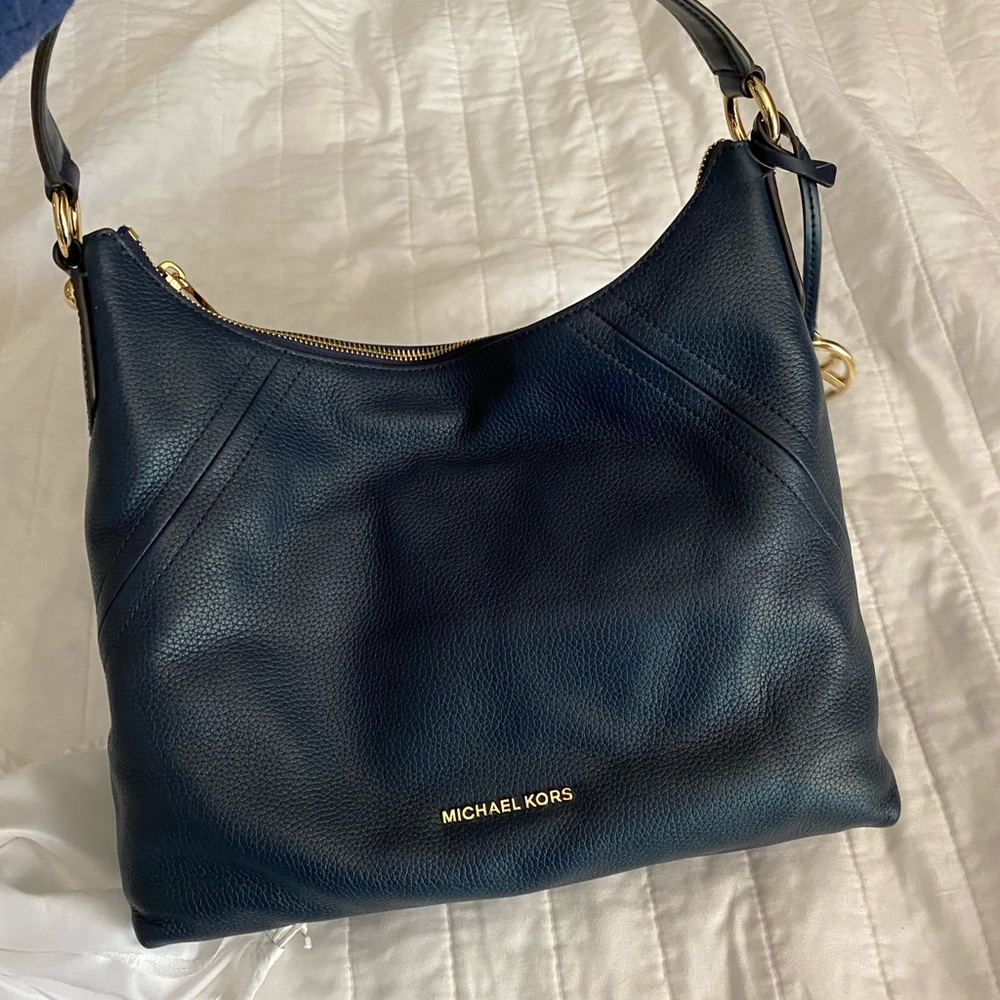 Micheal Kors Navy Aria Purse Brand New With Tags